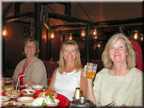 Copyright �Douglas Bolt
Make: NIKON
Model: E4500
DateTime: 11/29/2003 6:40:38 PM
EXIFImageWidth: 1600
ExifImageLength: 1200
Flash: Flash fired - Compulsary flash firing
ISOSpeedRatings: ISO 200
FocalLength: 7.85 mm